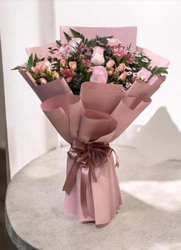 Ramo con Mini Rosas