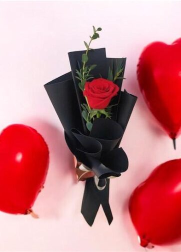 Rosa Roja en Papel Negro - Elegancia Sofisticada
