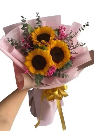 Ramillete con Girasoles y Lisianthus